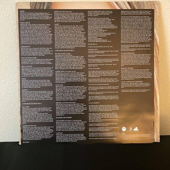 Lil' Kim - The Naked Truth - Picture 6 of 6